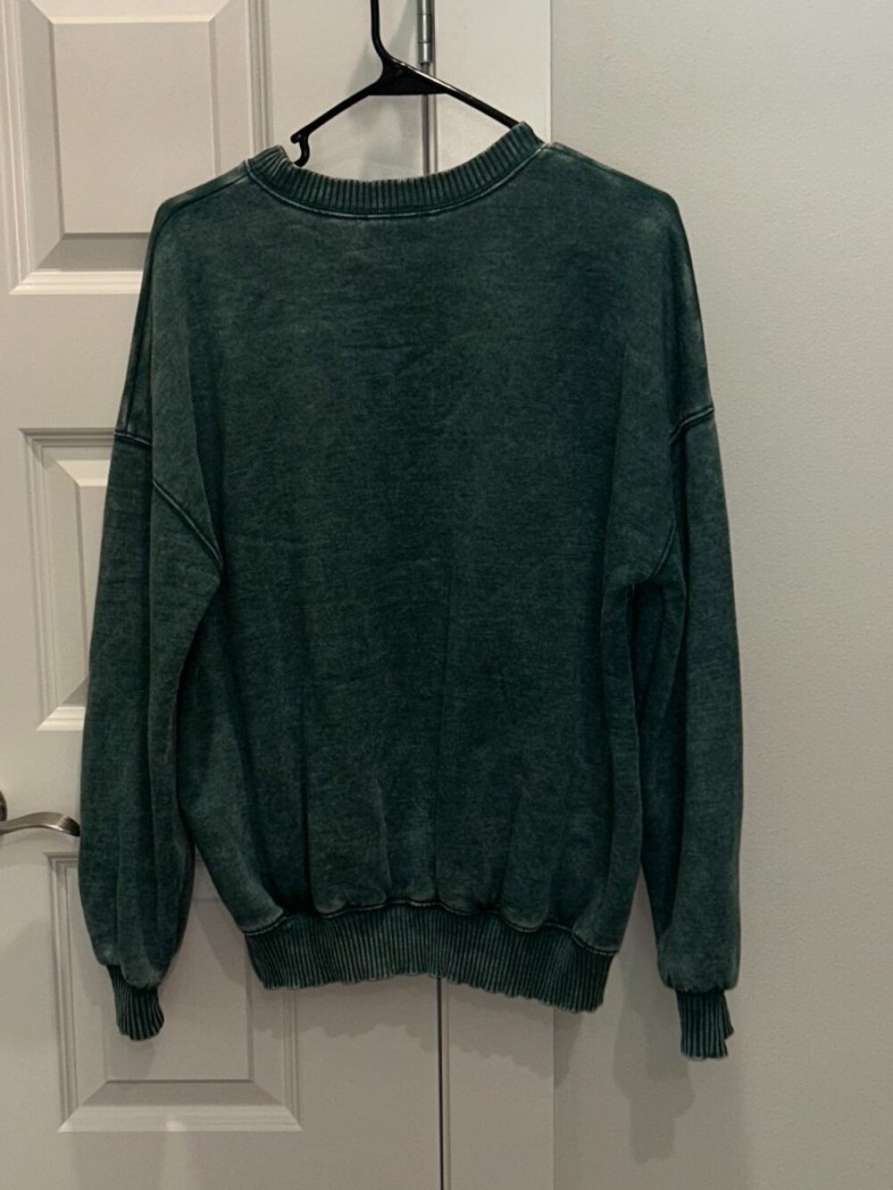 Zenana Dk Green Mineral Washed Crew Neck Sweatshirt - Picture 2 of 9